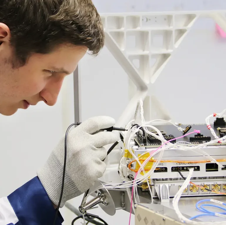 ICEYE_Rafal_Modrzewski_inspecting_hardware